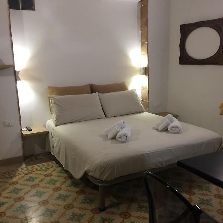 Al Civico 9 Apartment Trapani Exterior photo