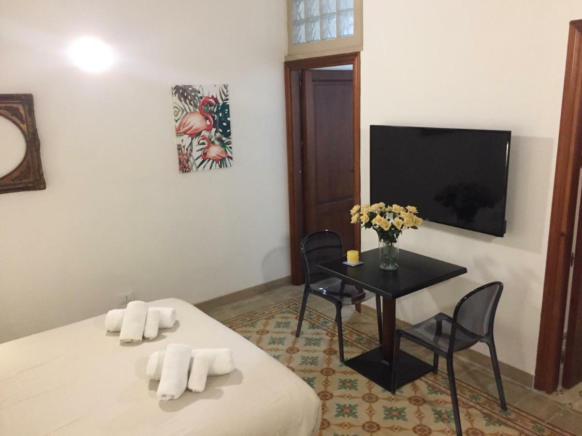 Al Civico 9 Apartment Trapani Exterior photo